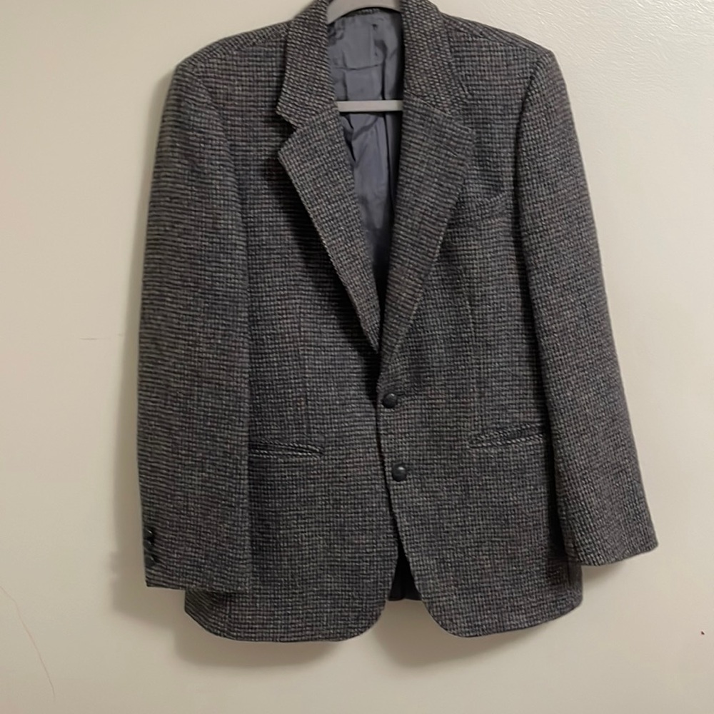 VINTAGE Harris Tweed Mens Coat jacket Gray 100% Virgin Scottish Wool 40R